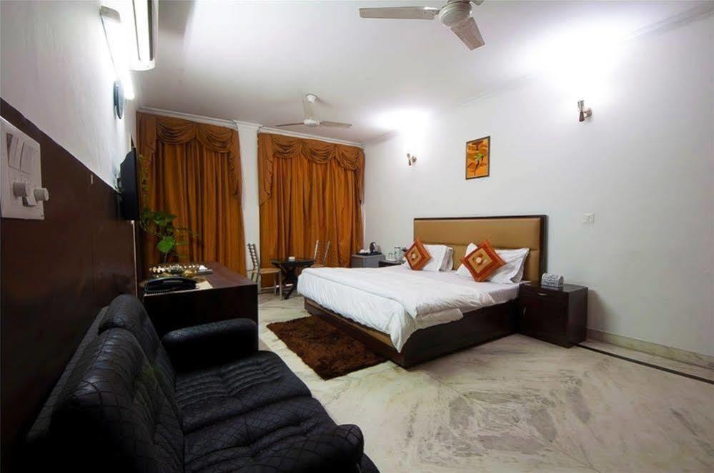 Hotel Jmd Residency Nueva Delhi Exterior foto